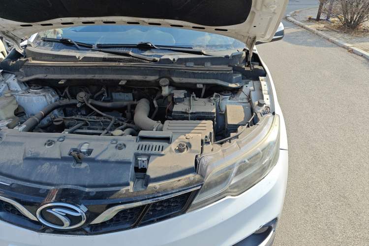 Used Soueast DX3 2016 1.5T CVT Luxury Model Engine Bay Left