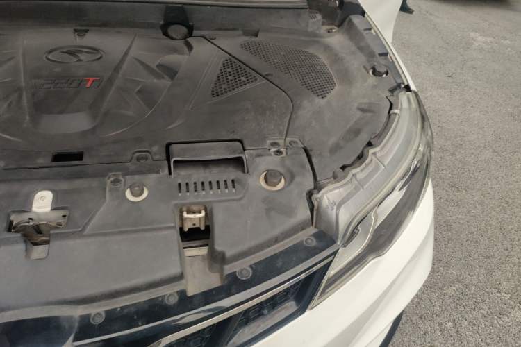 Used Soueast DX3 2016 1.5T CVT Prestige Edition Engine Bay Left
