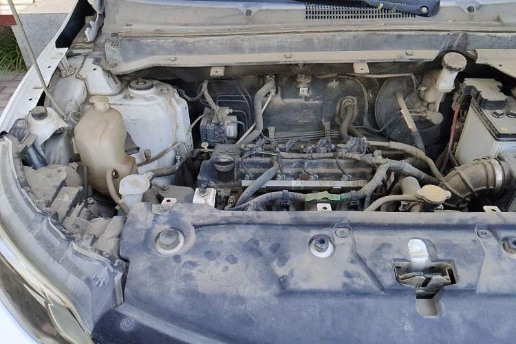 Used Soueast DX3 2016 1.5L Manual Luxury Edition Engine Bay Right