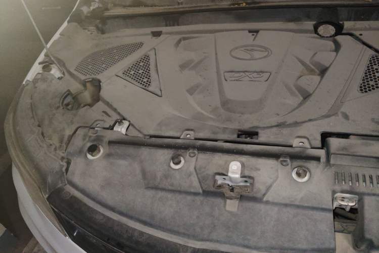 Used Soueast DX3 2016 1.5L Manual Luxury Edition Engine Bay Right