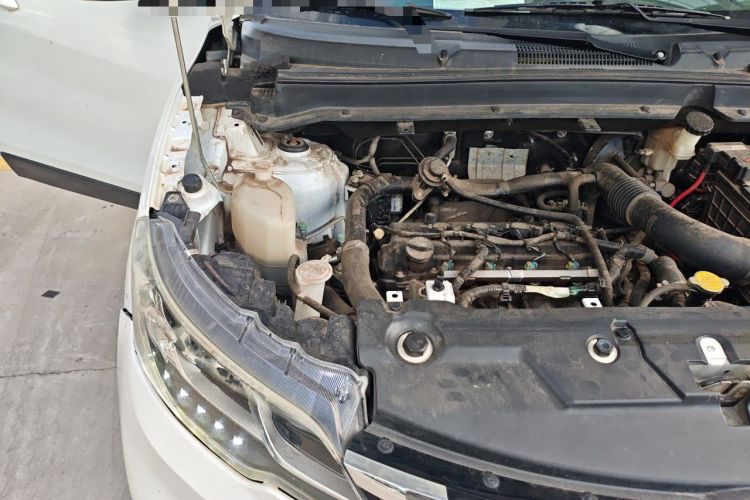 Used Soueast DX3 2016 1.5T SRG CVT Flagship Edition Engine Bay Right