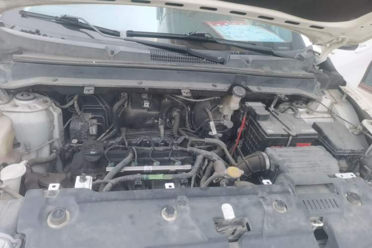 Used Soueast DX3 2016 1.5L Manual Flagship Version Engine Bay