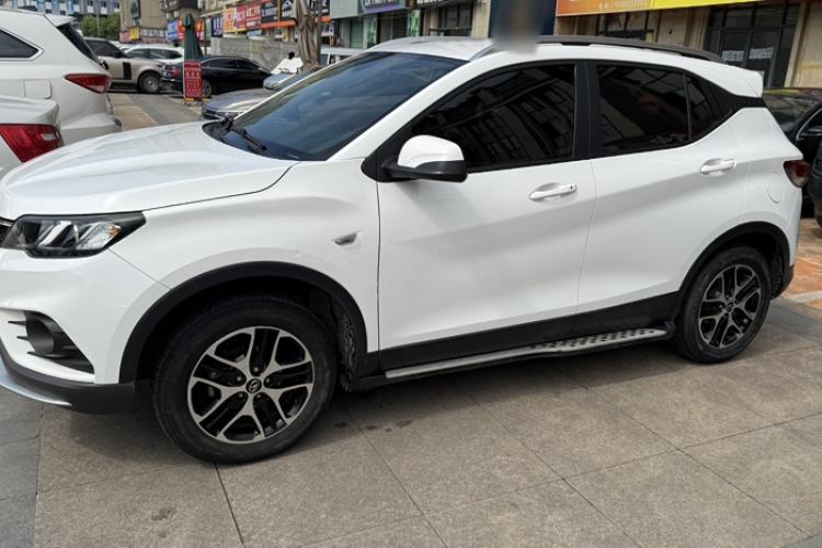 Used Soueast DX3 2016 1.5L Manual Luxury Model Exterior 3