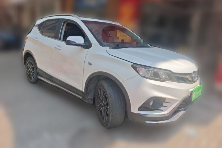 Used Soueast DX3 2016 1.5T CVT Prestige Edition Front Right 45 Deg