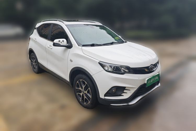 Used Soueast DX3 2016 1.5T CVT Prestige Edition Front Right 45 Deg