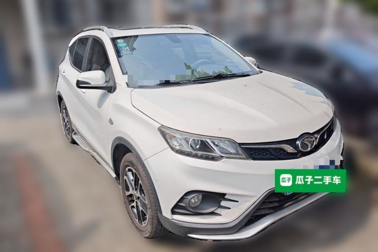 Used Soueast DX3 2016 1.5T CVT Prestige Edition Front Right 45 Deg