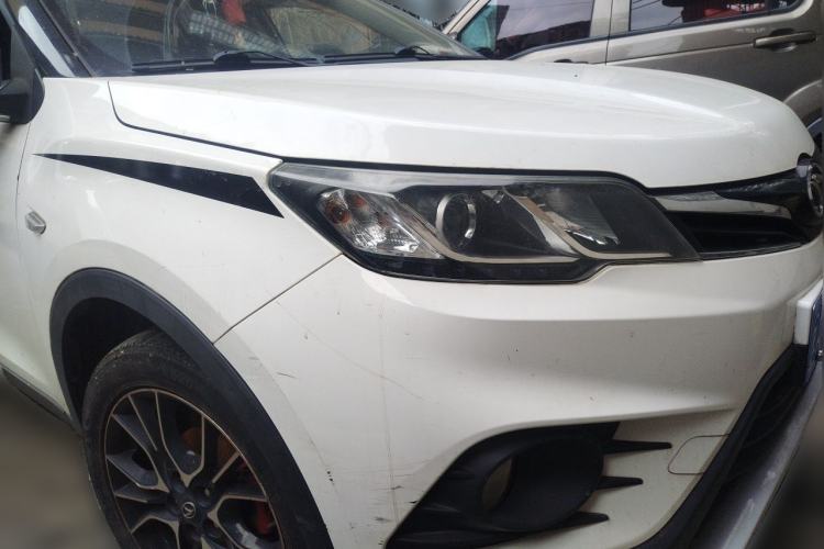 Used Soueast DX3 2016 1.5T SRG CVT Flagship Edition Front Right 45 Deg