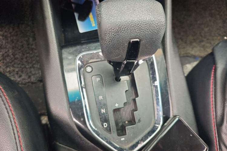 Used Soueast DX3 2016 1.5T CVT Prestige Edition Gear Lever
