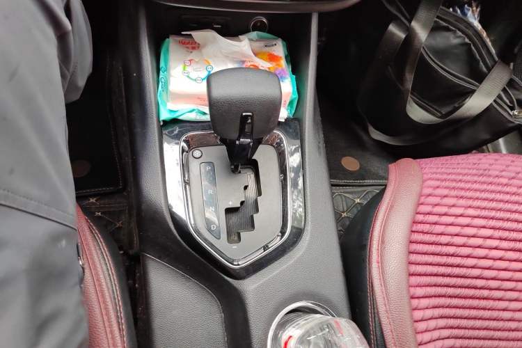 Used Soueast DX3 2016 1.5T CVT Flagship Model Gear Lever