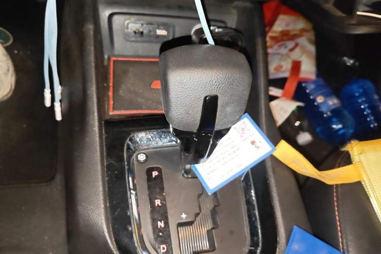 Used Soueast DX3 2016 1.5T CVT Prestige Edition Gear Lever