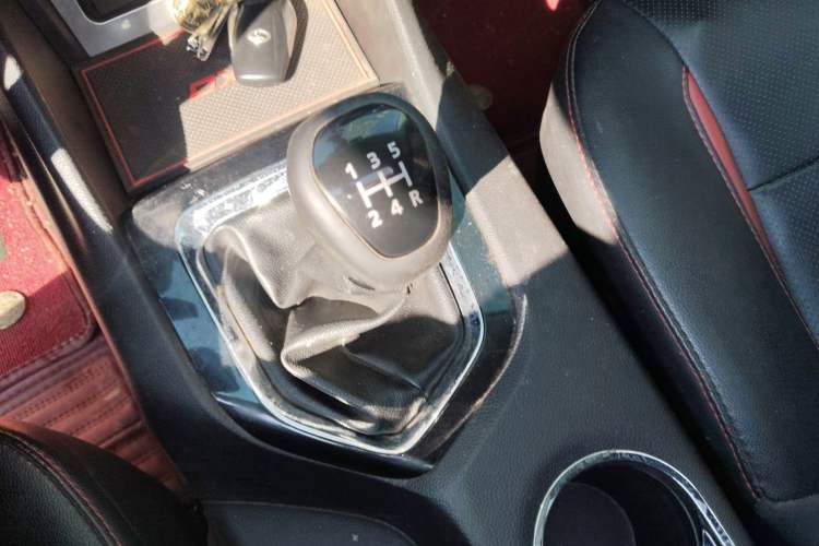 Used Soueast DX3 2016 1.5L Manual Luxury Edition
