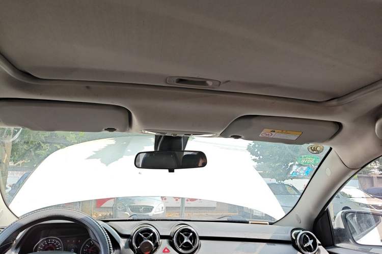 Used Soueast DX3 2016 1.5T CVT Prestige Edition Headliner