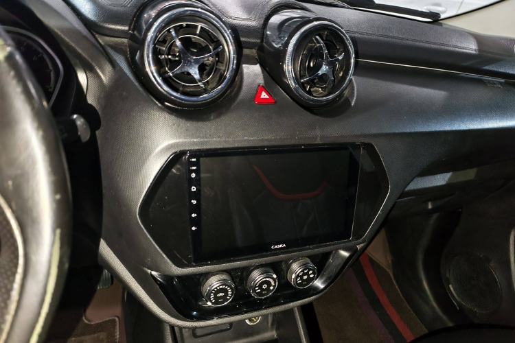 Used Soueast DX3 2016 1.5T CVT Prestige Edition Interior 1