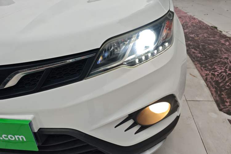 Used Soueast DX3 2016 1.5L Manual Luxury Edition Left Front Headlight