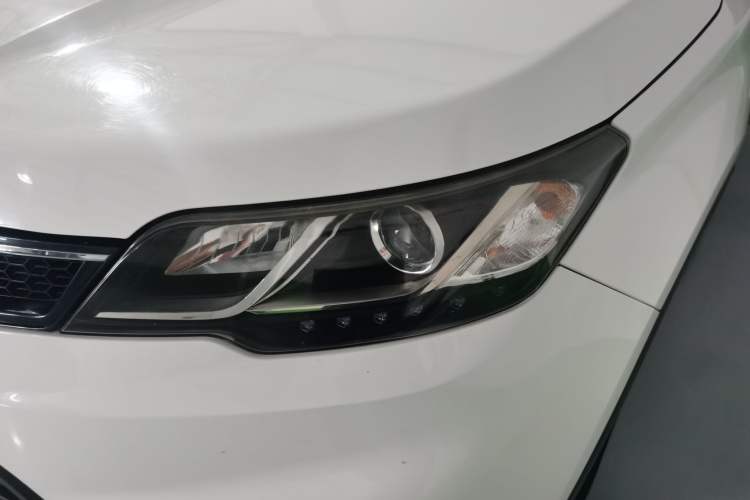Used Soueast DX3 2016 1.5L Manual Flagship Version Left Front Headlight