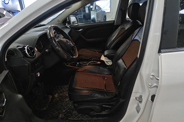 Used Soueast DX3 2016 1.5T CVT Prestige Edition Left Front Seat