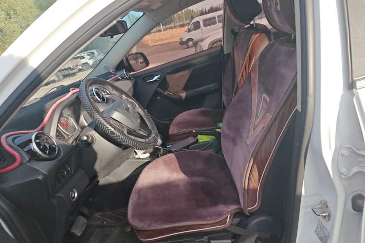 Used Soueast DX3 2016 1.5T CVT Prestige Edition Left Front Seat