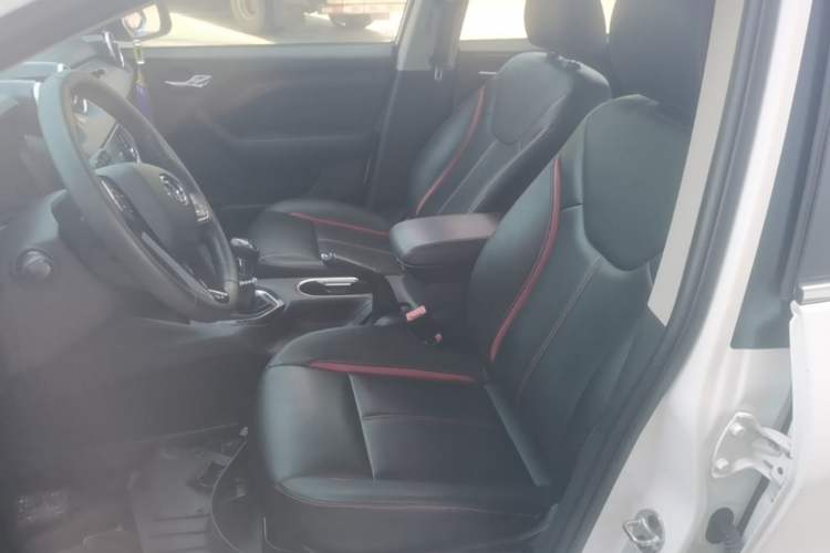 Used Soueast DX3 2016 1.5L Manual Flagship Version Left Front Seat
