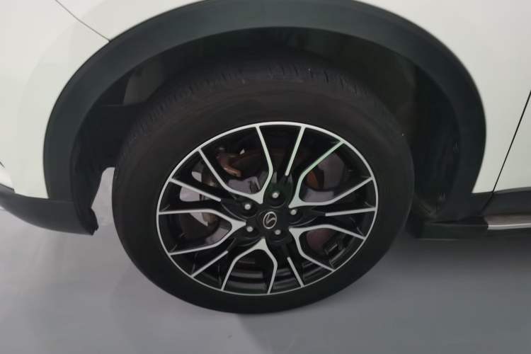 Used Soueast DX3 2016 1.5L Manual Flagship Version Left Front Wheel Hub