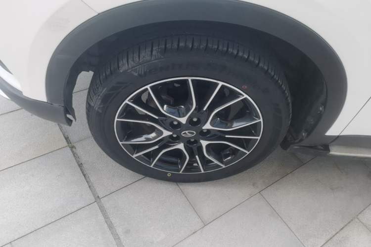 Used Soueast DX3 2016 1.5L Manual Flagship Version Left Front Wheel Hub