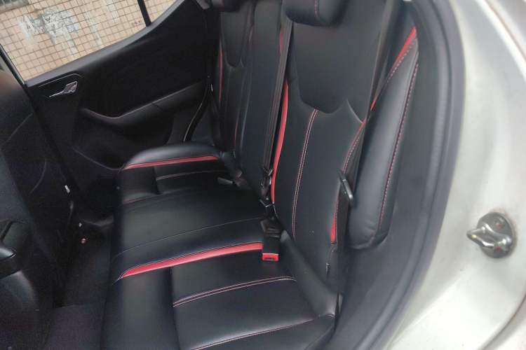 Used Soueast DX3 2016 1.5L Manual Luxury Model Left Rear Seat