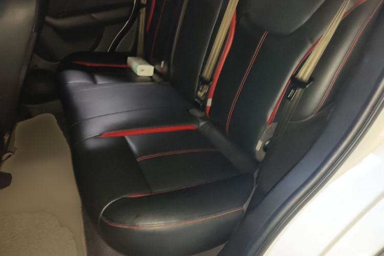 Used Soueast DX3 2016 1.5T CVT Prestige Edition Left Rear Seat