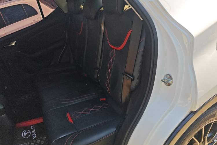 Used Soueast DX3 2016 1.5L Manual Flagship Version Left Rear Seat