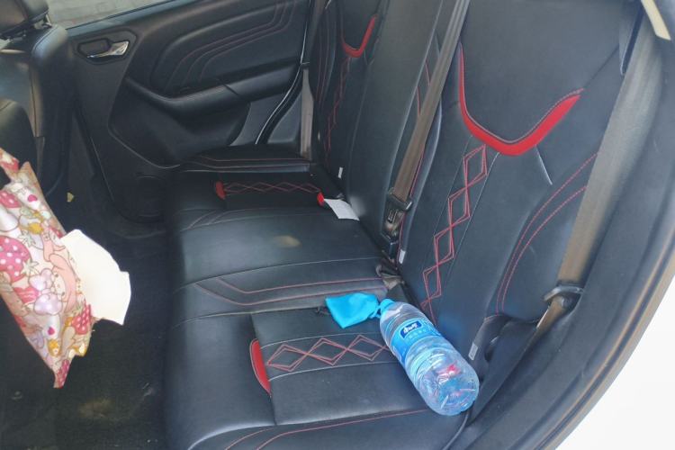 Used Soueast DX3 2016 1.5T CVT Flagship Model Left Rear Seat