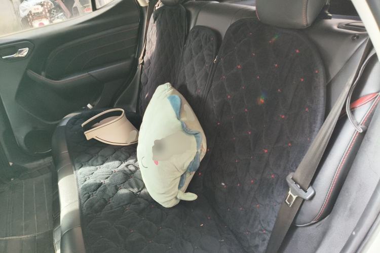 Used Soueast DX3 2016 1.5T CVT Flagship Model Left Rear Seat