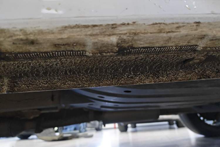 Used Soueast DX3 2016 1.5T CVT Prestige Edition Left Side Sill