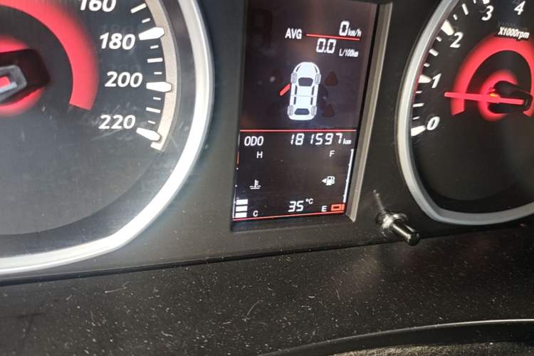 Used Soueast DX3 2016 1.5L Manual Luxury Edition Odometer Close Up