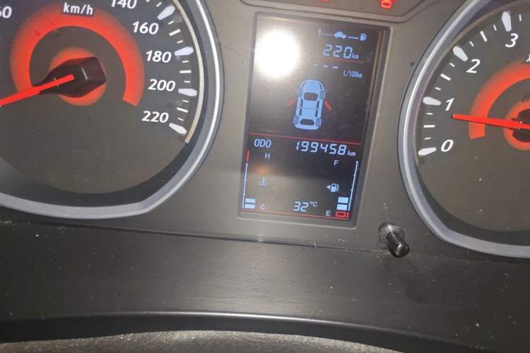 Used Soueast DX3 2016 1.5L Manual Luxury Edition Odometer Close Up