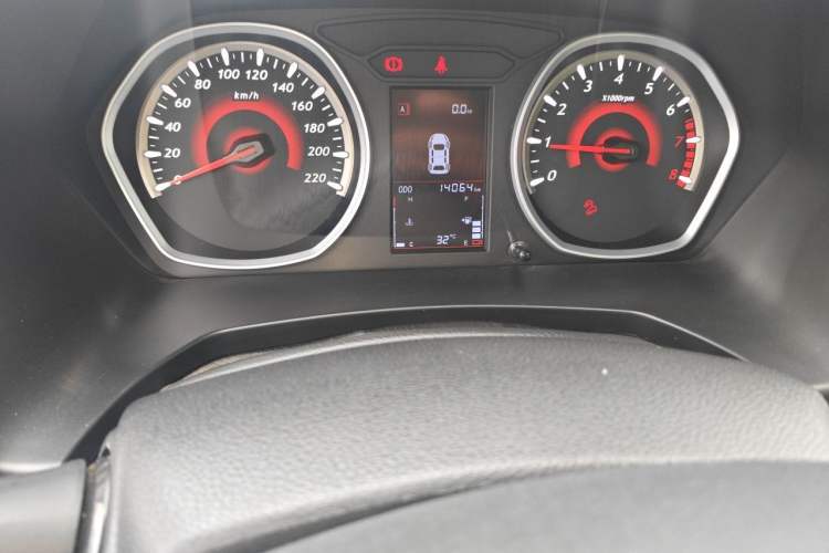 Used Soueast DX3 2016 1.5L Manual Luxury Edition Odometer Close Up