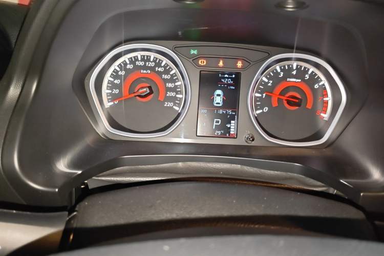 Used Soueast DX3 2016 1.5T CVT Prestige Edition Odometer Close Up