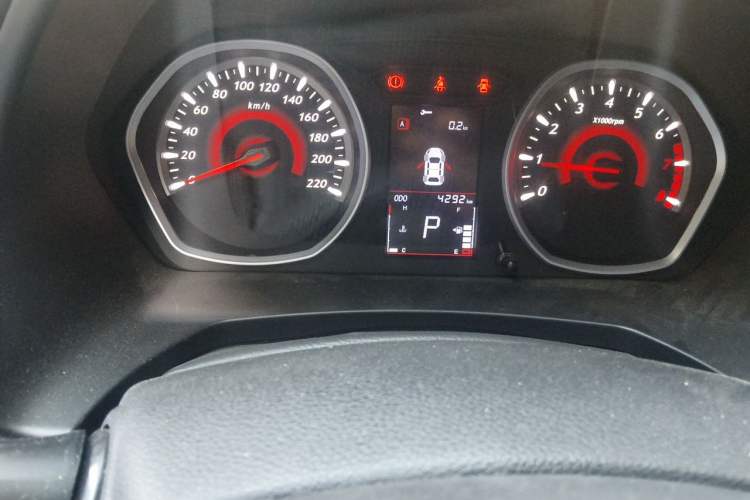 Used Soueast DX3 2016 1.5T CVT Luxury Model Odometer Close Up