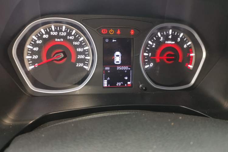 Used Soueast DX3 2016 1.5L Manual Luxury Edition Odometer Close Up