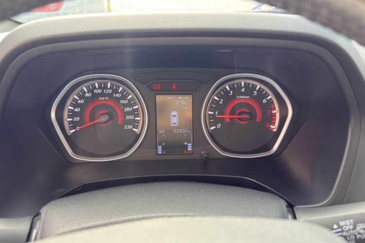 Used Soueast DX3 2016 1.5L Manual Luxury Model Odometer Close Up