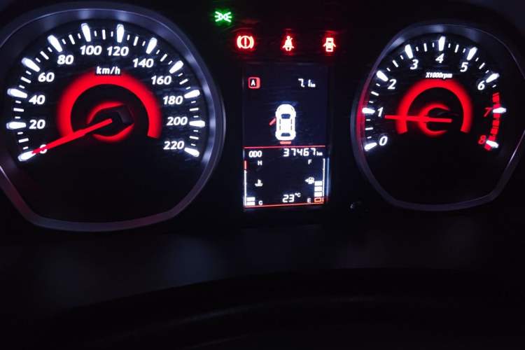 Used Soueast DX3 2016 1.5L Manual Luxury Edition Odometer Close Up