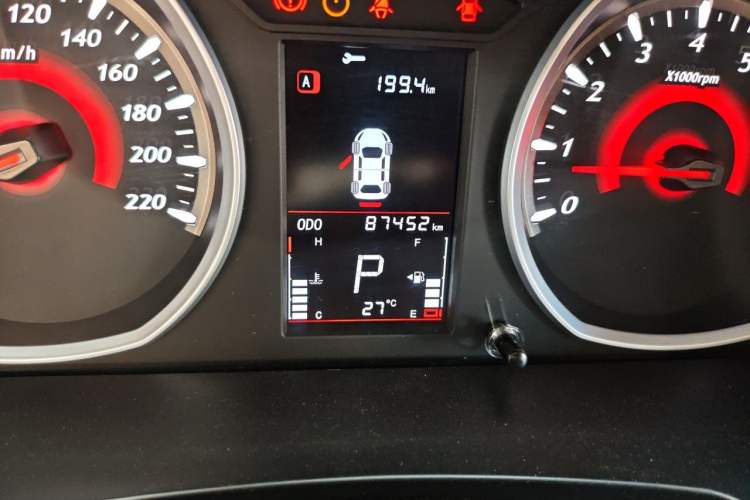 Used Soueast DX3 2016 1.5T SRG CVT Flagship Edition Odometer Close Up