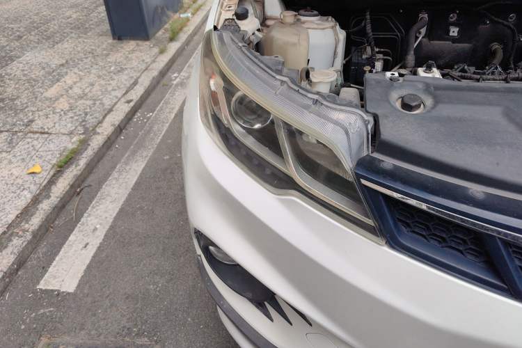 Used Soueast DX3 2016 1.5L Manual Luxury Model Right Front Headlight
