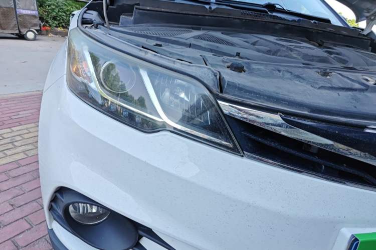 Used Soueast DX3 2016 1.5T SRG CVT Flagship Edition Right Front Headlight