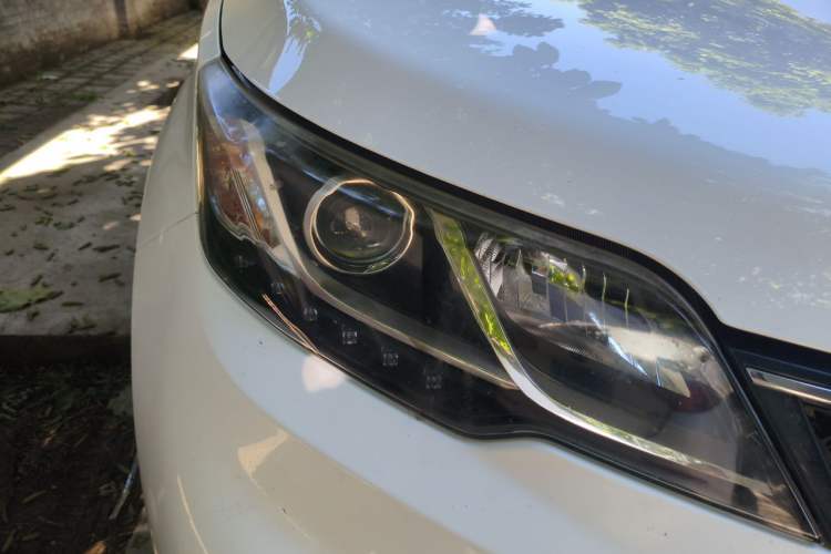 Used Soueast DX3 2016 1.5T CVT Flagship Model Right Front Headlight