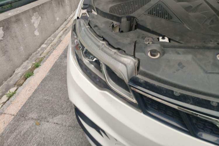 Used Soueast DX3 2016 1.5T CVT Prestige Edition Right Front Headlight