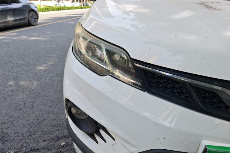 Used Soueast DX3 2016 1.5L Manual Luxury Edition Right Front Headlight