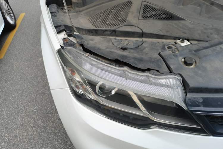 Used Soueast DX3 2016 1.5L Manual Luxury Edition Right Front Headlight