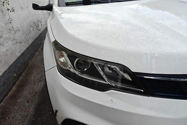 Used Soueast DX3 2016 1.5L Manual Luxury Edition Right Front Headlight