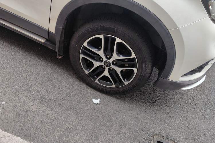 Used Soueast DX3 2016 1.5L Manual Luxury Model Right Front Wheel Hub