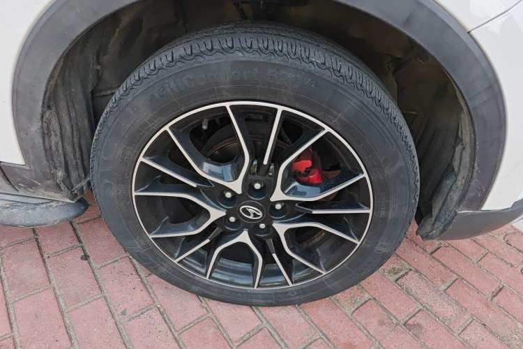 Used Soueast DX3 2016 1.5T SRG CVT Flagship Edition Right Front Wheel Hub