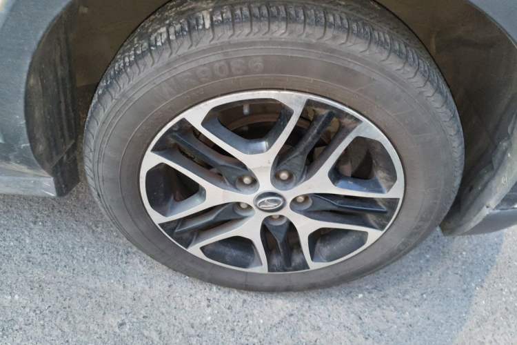 Used Soueast DX3 2016 1.5T CVT Flagship Model Right Front Wheel Hub