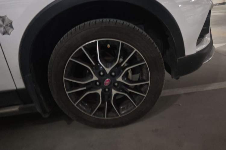 Used Soueast DX3 2016 1.5T CVT Flagship Model Right Front Wheel Hub